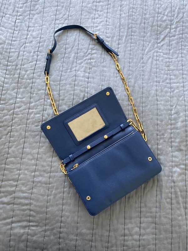Prada Wallet on Chain - Image 2