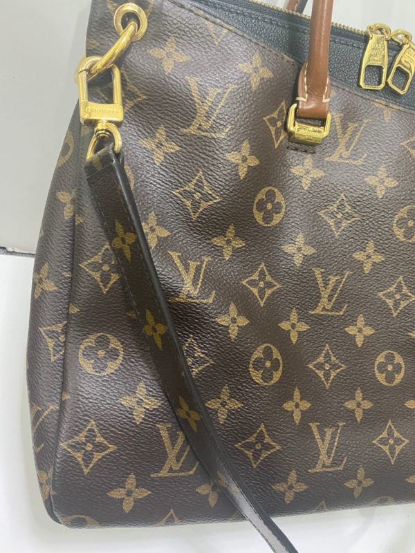 Louis Vuitton Pallas MM - Image 4
