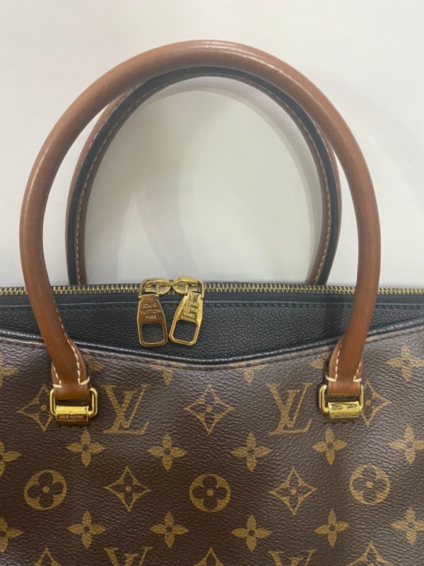 Louis Vuitton Pallas MM - Image 3