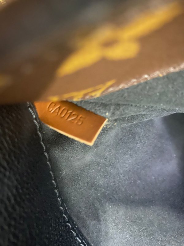 Louis Vuitton Pallas MM - Image 6