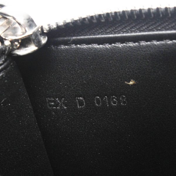 Givenchy Shark Print Leather Clutch Bag - Image 4