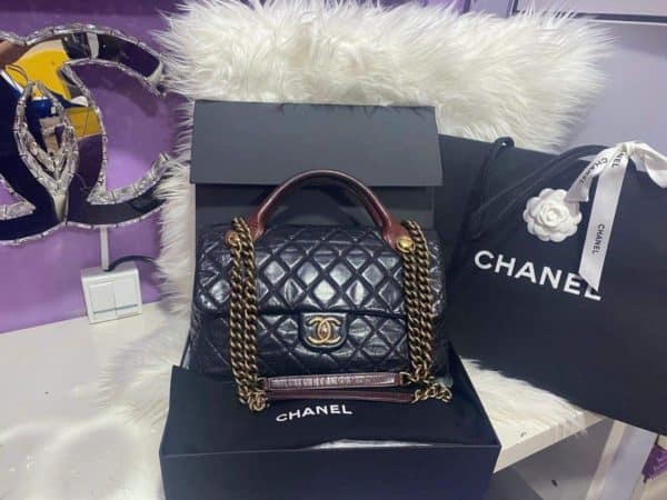 Chanel Castle Rock top handle bag - Image 3
