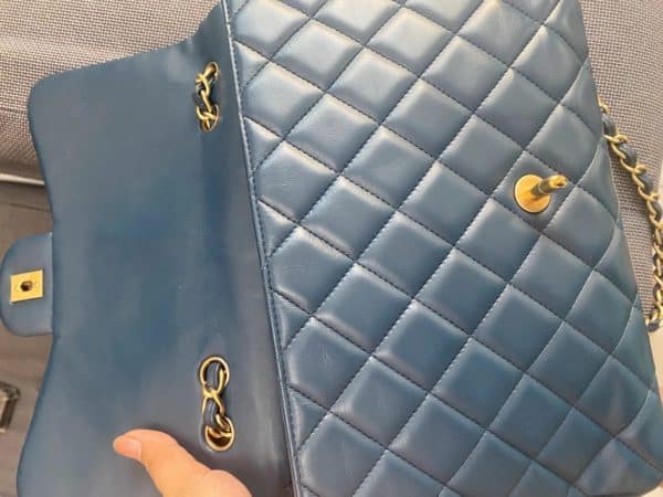 Chanel Lambskin Jumbo Single Flap Bag - Image 9