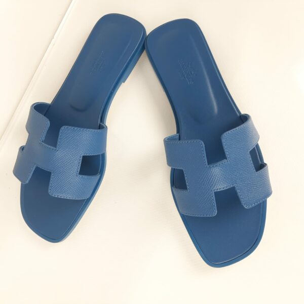 Hermes Oran Sandals Bleu Bleuet Size 38 EU - Image 3