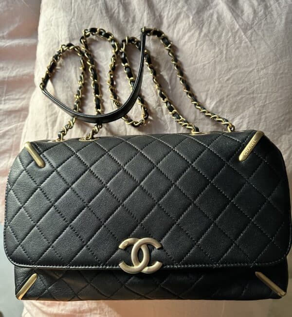 Chanel Flap Bag - Image 14