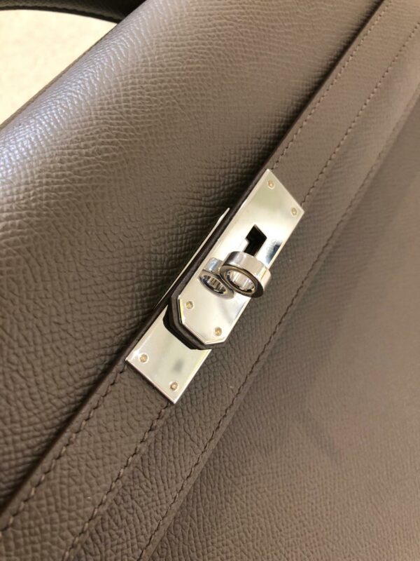 Hermes Kelly Porte-documents Depeche 36 Etoupe Epsom PHW - Image 4