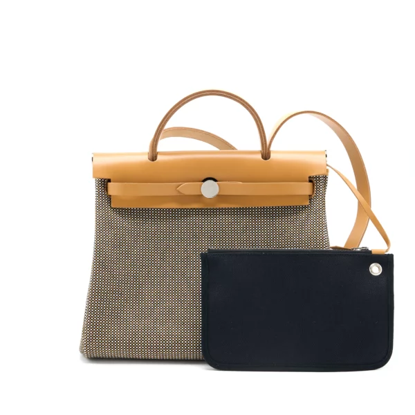 Hermes Herbag 31 Zip Hunter Noir, Blanc-Desert/Nat Sable PHW - Image 6
