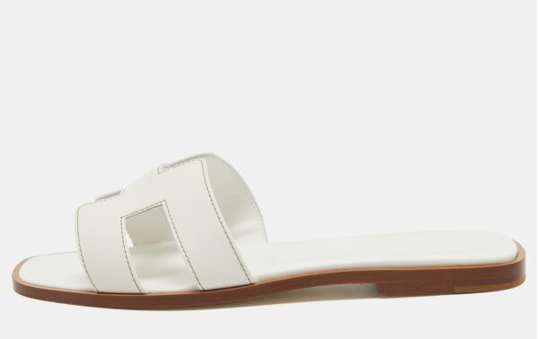 Hermes Oran 39 EU White Sandals - Image 2