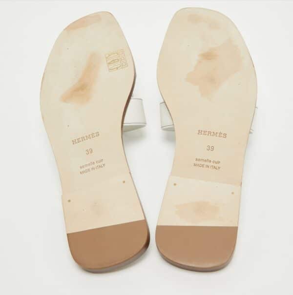 Hermes Oran 39 EU White Sandals - Image 3