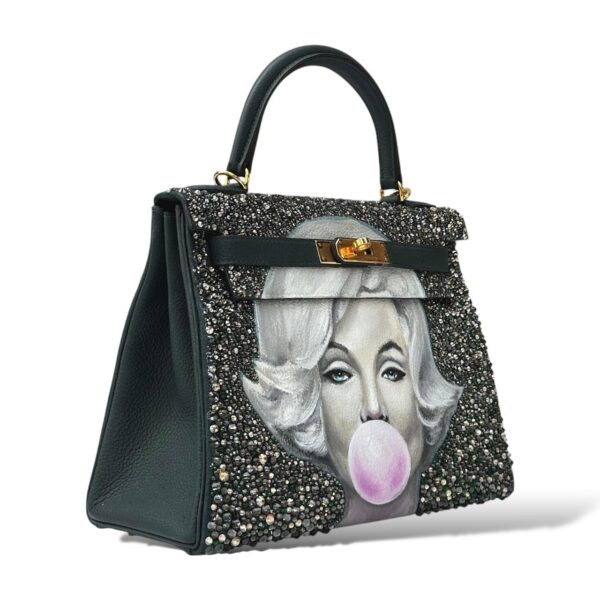 Hermes Kelly 28 Vert Cypress Togo GHW with Hand Painted Design - Image 2