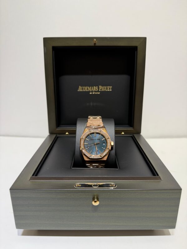 Audemars Piguet Royal Oak 37mm 15551OR.ZZ.1356OR.05 Rose Gold Dial - Image 3