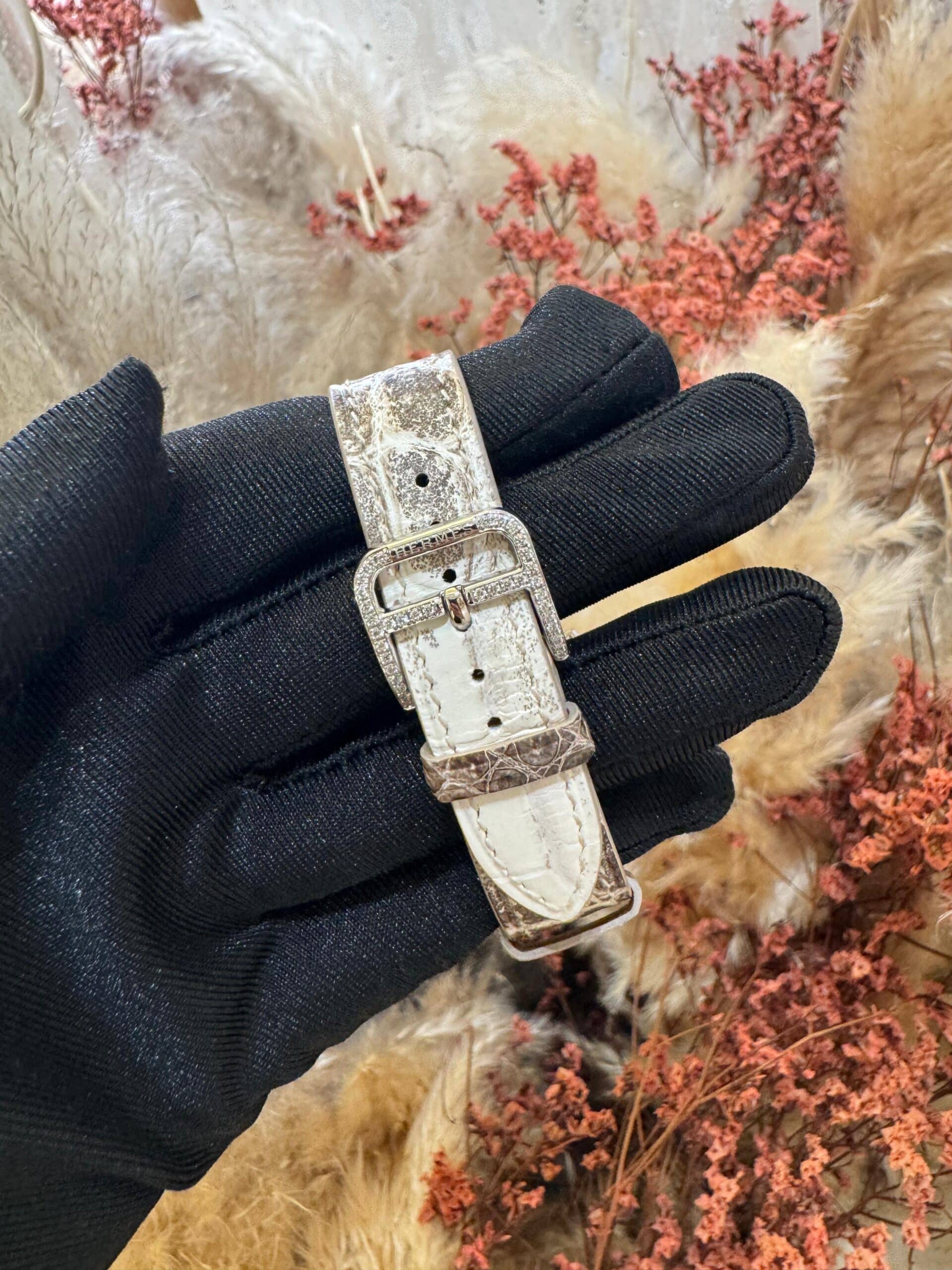 Hermes Himalaya Diamond Watch - Image 3