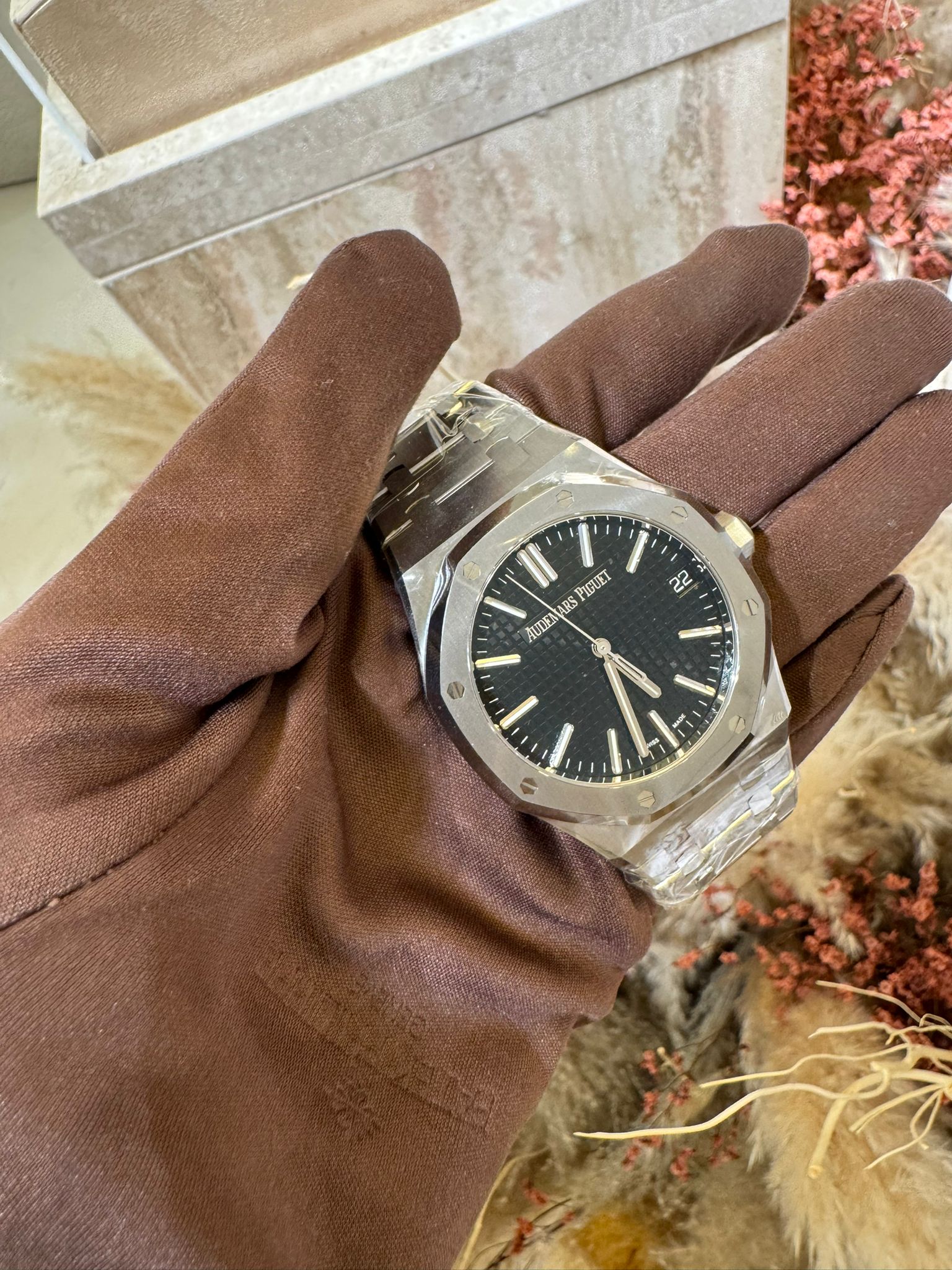 Audemars Piguet Royal Oak 41mm 15510ST.OO.1320ST.07 Stainless Steel Black "Grande Tapisserie" Dial - Image 2