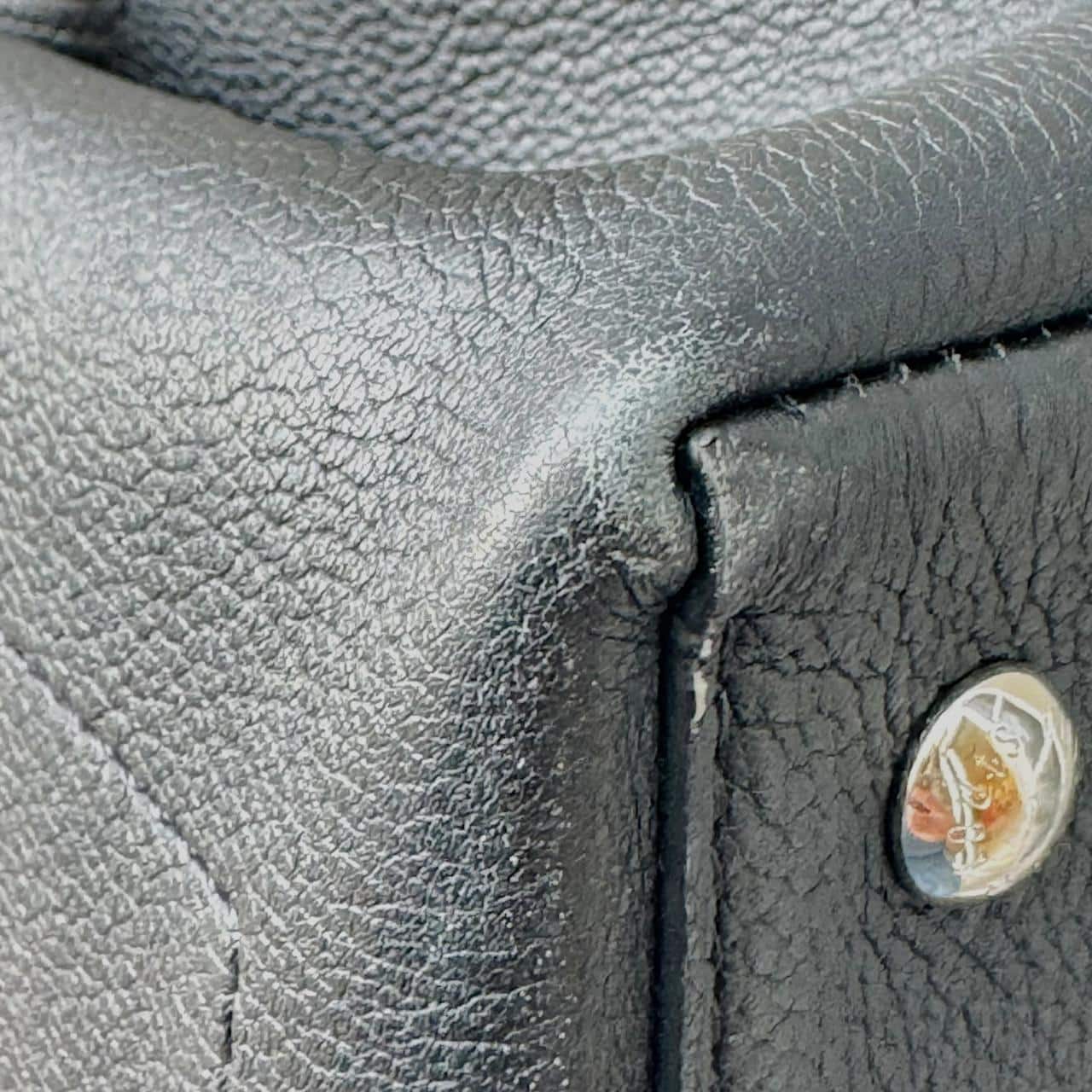 Louis Vuitton Black Leather LockMe Ever BB Bag - Image 10