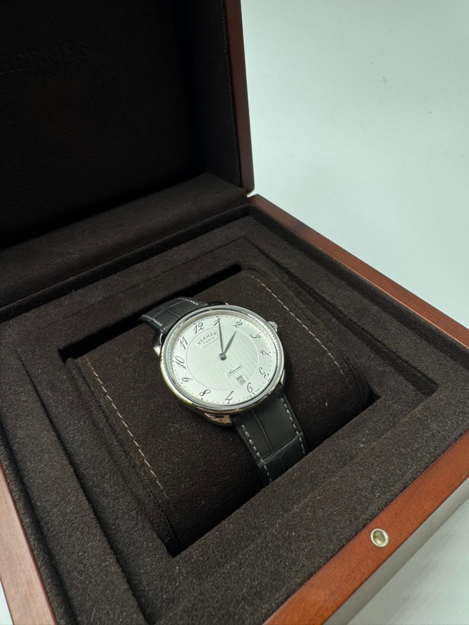 Hermes Arceau Graphite Alligator Strap 40mm Large Model Watch - Image 4