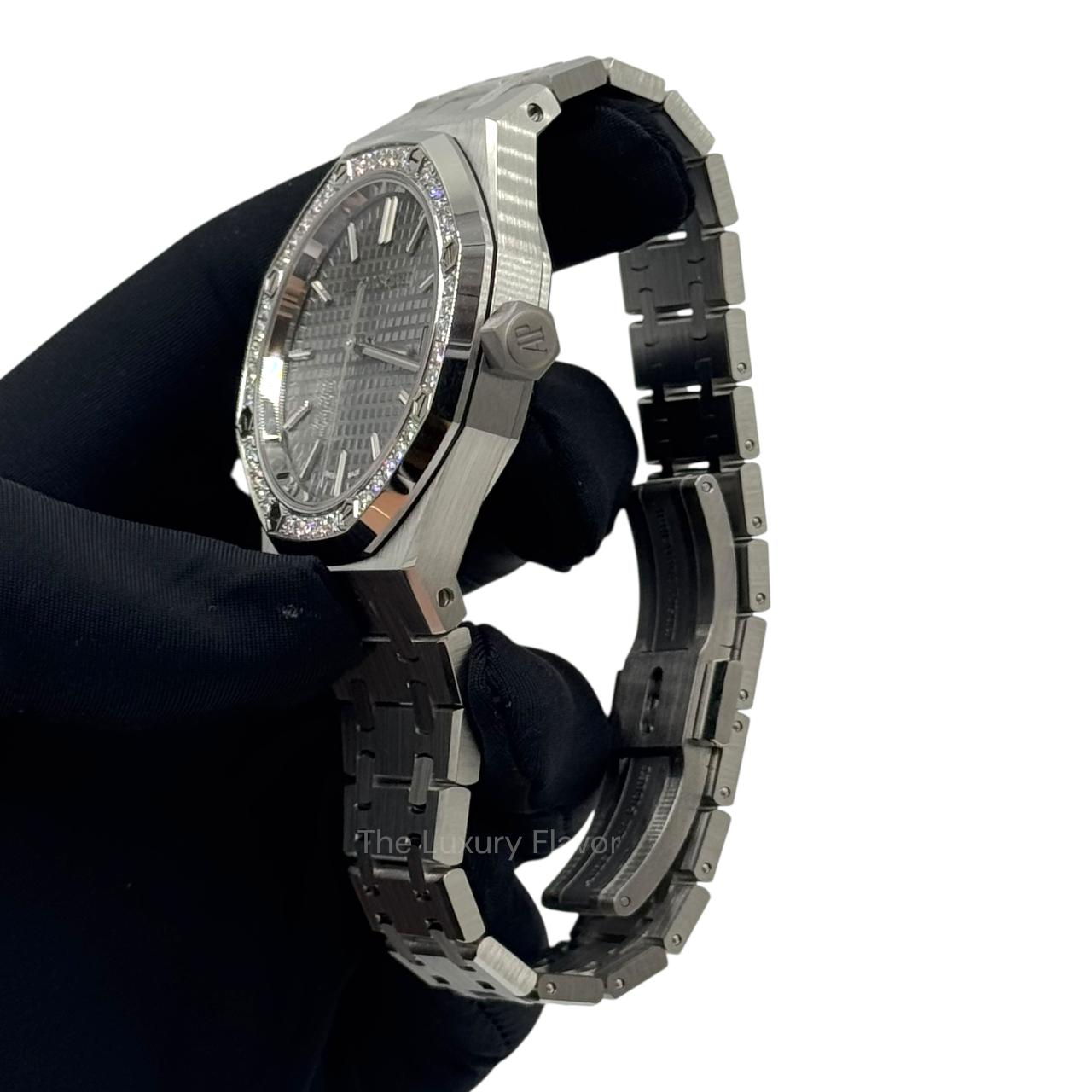 Audemars Piguet Royal Oak Selfwinding 37mm 15551ST.ZZ.1356ST.06 Stainless Steel Brilliant-Cut Diamonds Grey Dial - Image 3