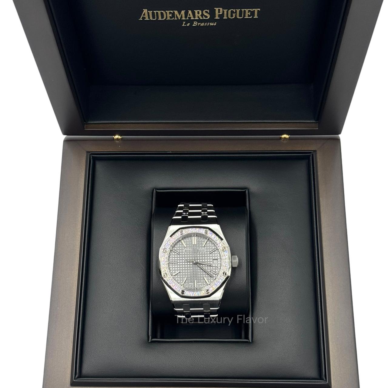 Audemars Piguet Royal Oak Selfwinding 37mm 15551ST.ZZ.1356ST.06 Stainless Steel Brilliant-Cut Diamonds Grey Dial - Image 6