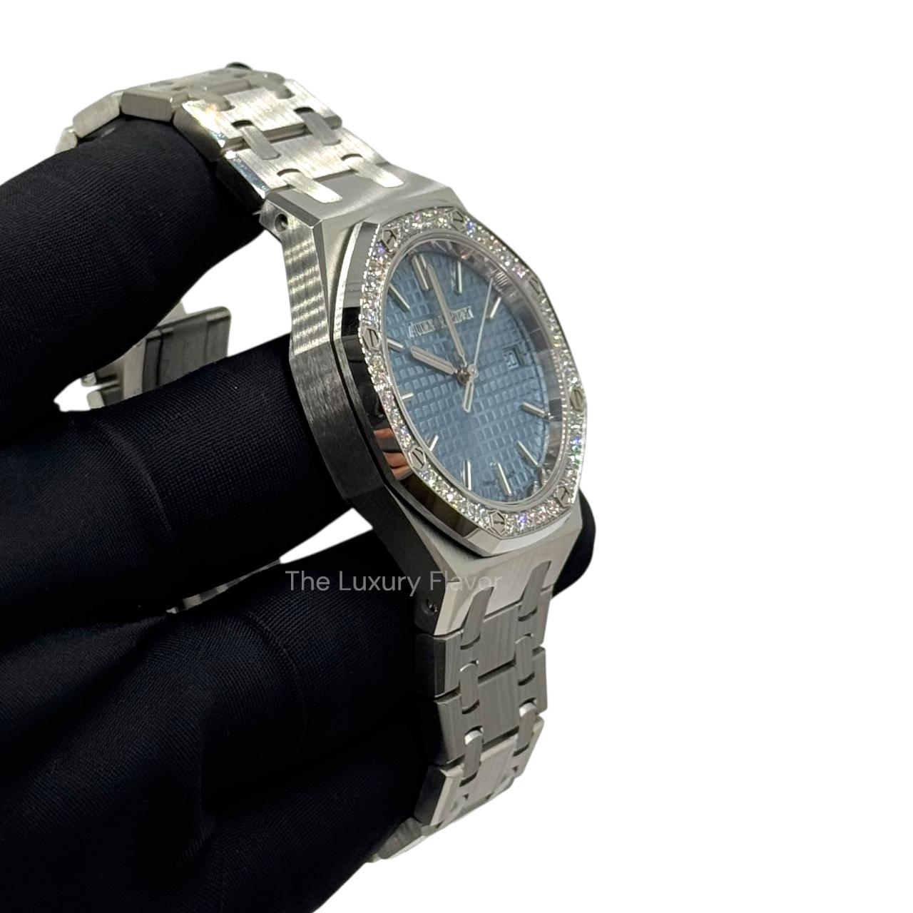 Audemars Piguet Royal Oak Selfwinding 34mm 77451ST.ZZ.1361ST.03 Stainless Steel Brilliant-Cut Diamonds Light Blue Dial - Image 3