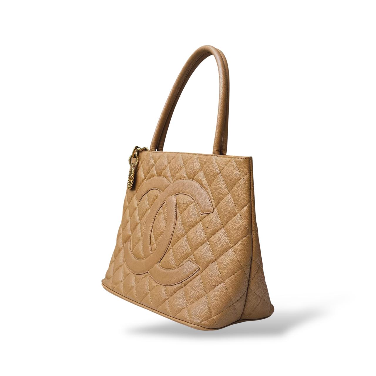 Chanel Medallion Caviar Tote Bag - Image 6