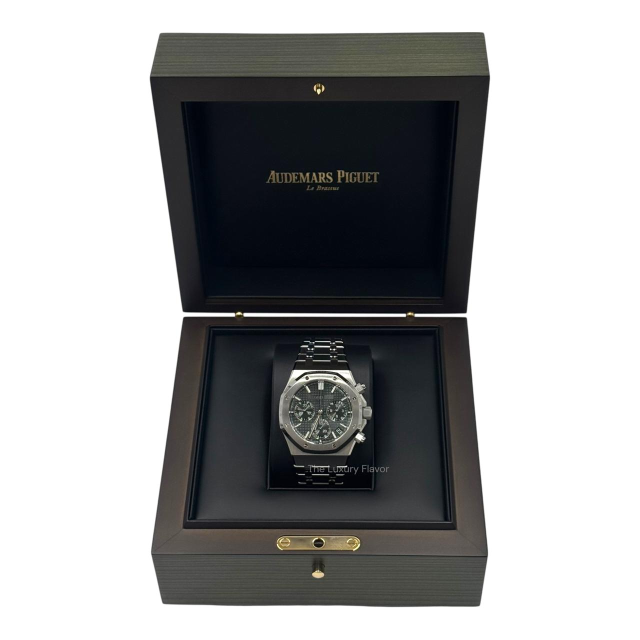 Audemars Piguet Royal Oak 41mm Selfwinding Chronograph 26240ST.OO.1320ST.08 Khaki Dial Stainless Steel Bracelet - Image 2