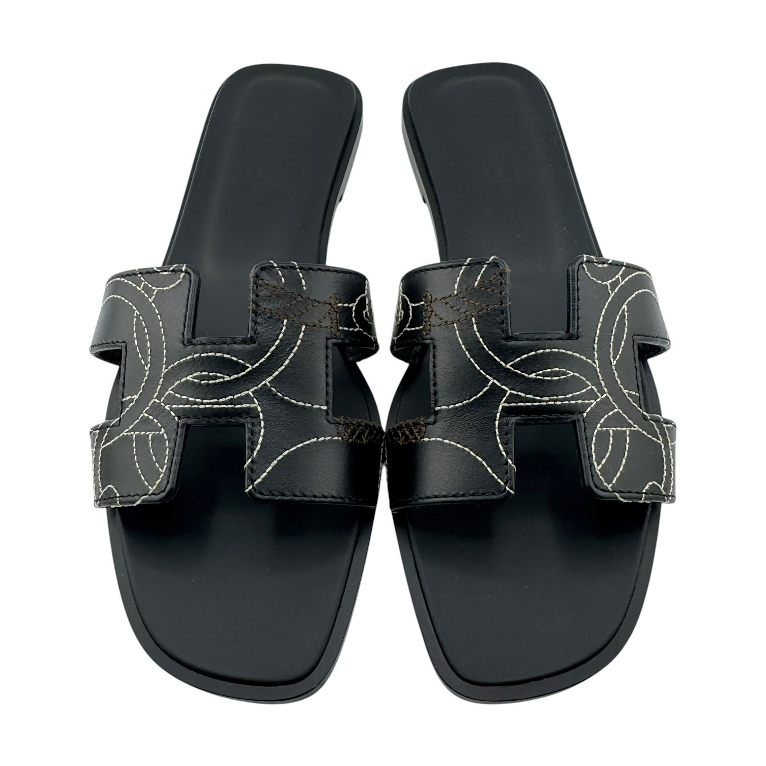 Hermes Oran 36 EU Black with Pattern Sandals - Image 2